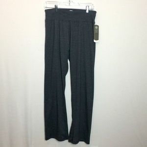 DAISY FUENTES “FIT” YOGA PANTS